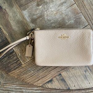 Coach Double Zip Wallet Wristlet Taupe NWT